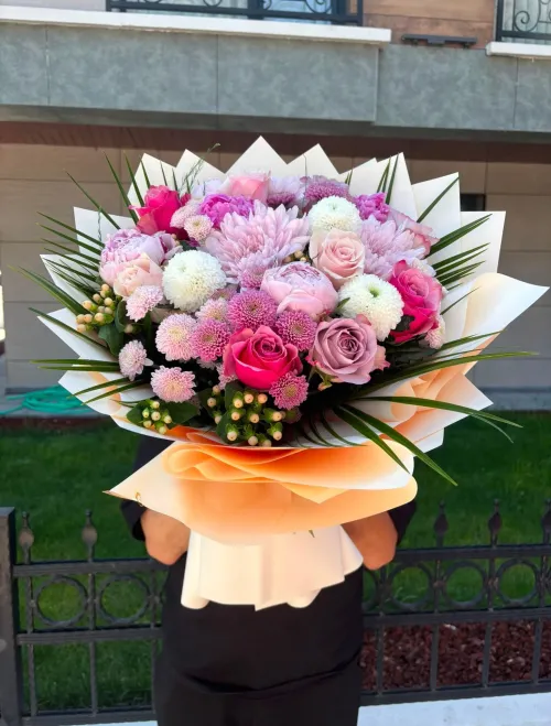 Pastel Rüya Şakayık ve Gül Buketi