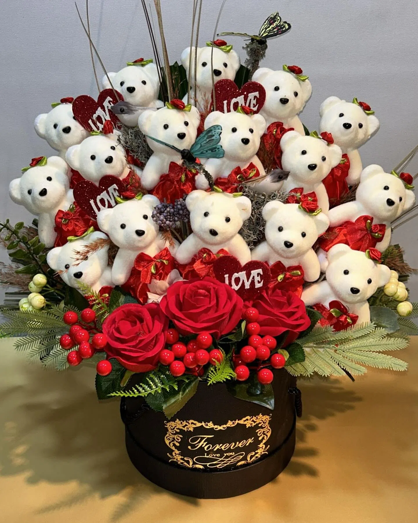 Peluş Ayıcıklı Kırmızı Gül Aranjmanı – Forever Love
